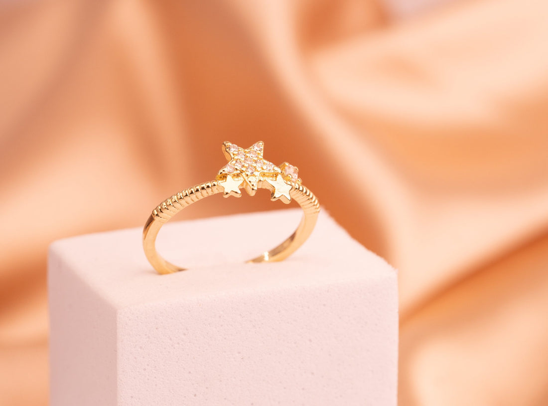 Anillo Estrellas Dorado Ref: A1201