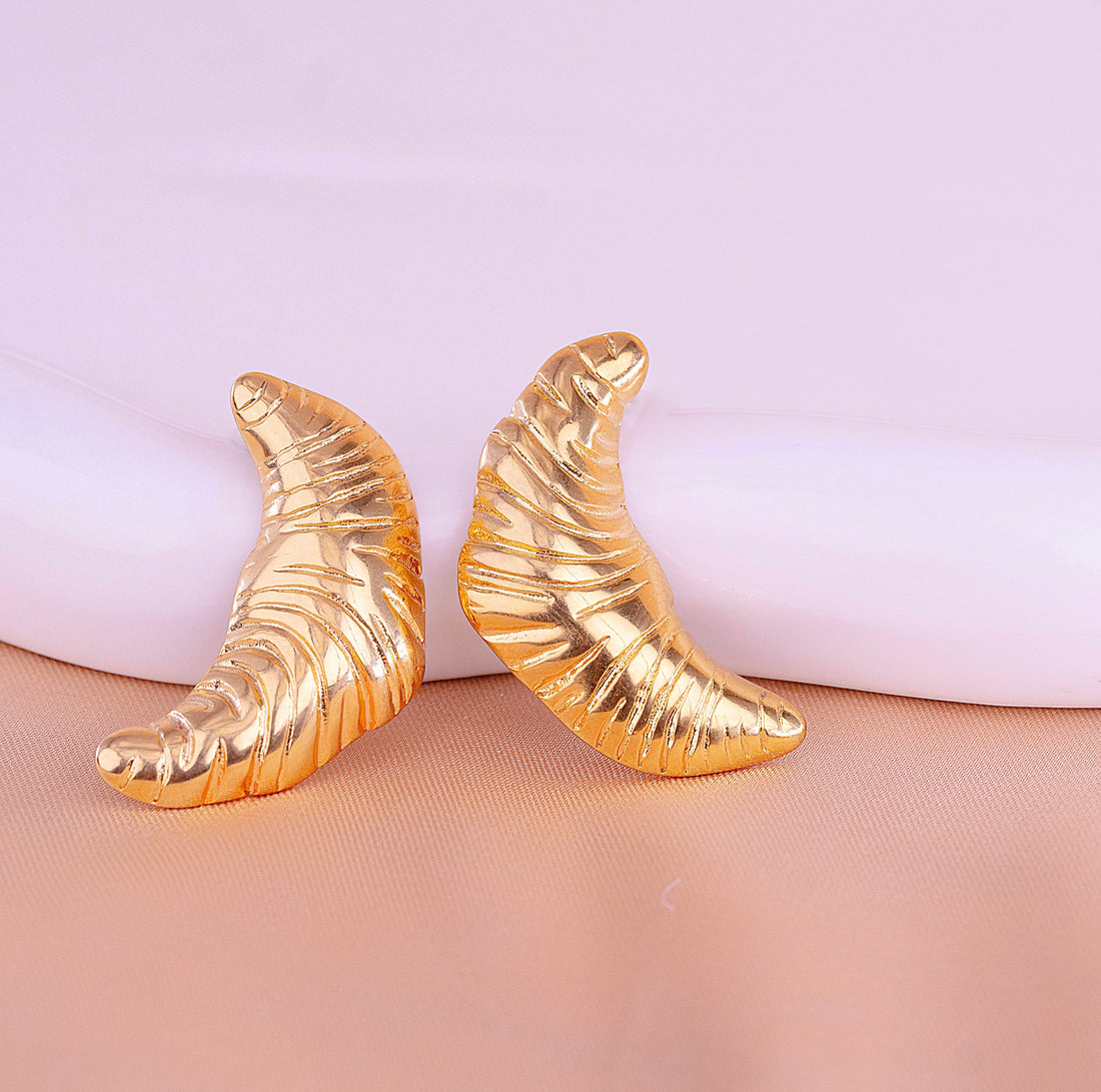 Aretes Croissant Dorados Ref: B1745