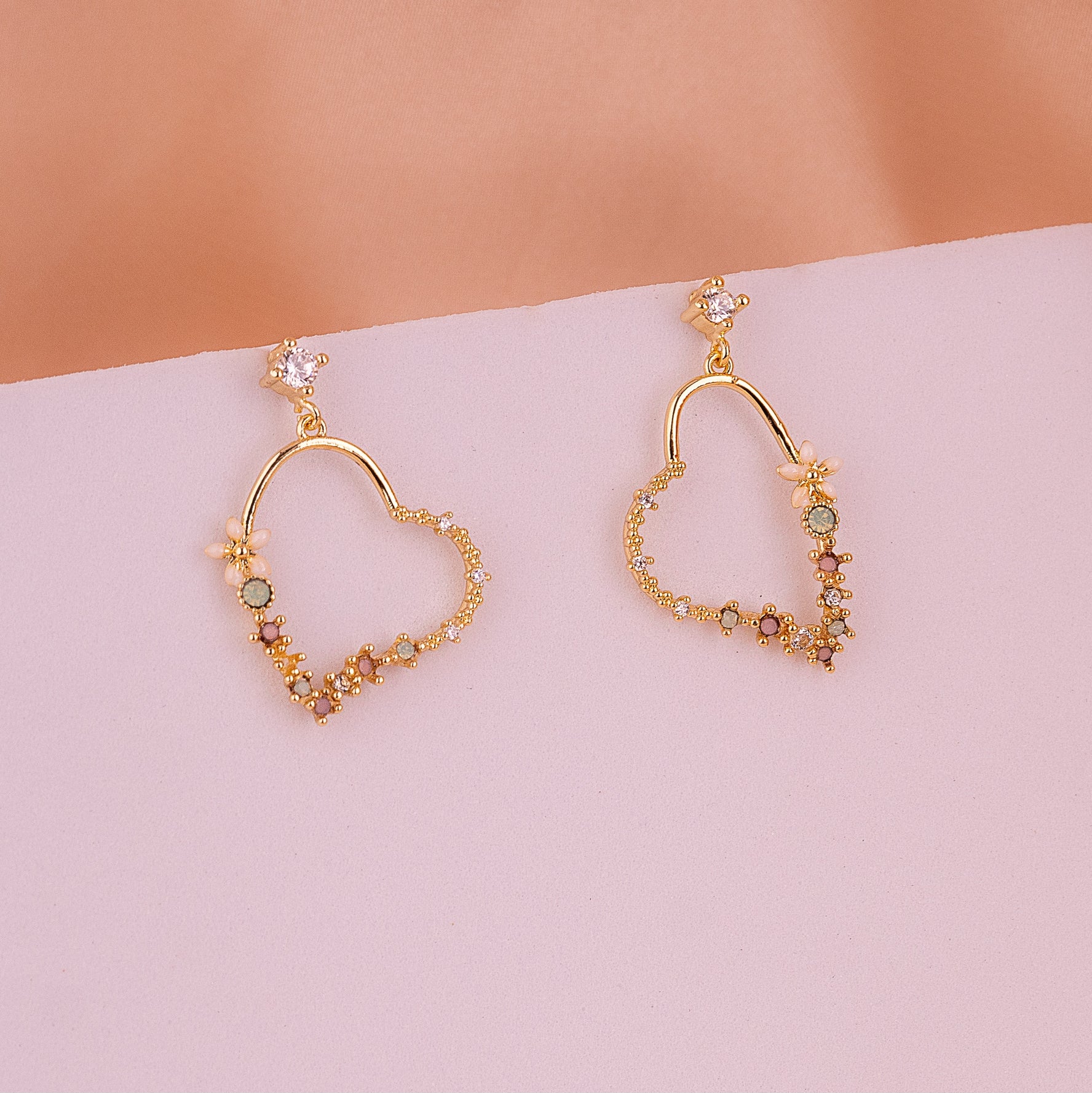 Aretes Leonor Dorados Ref:B444