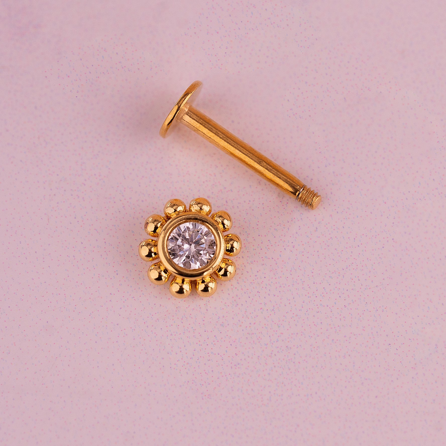 Piercing Flor Dorado Ref: H349