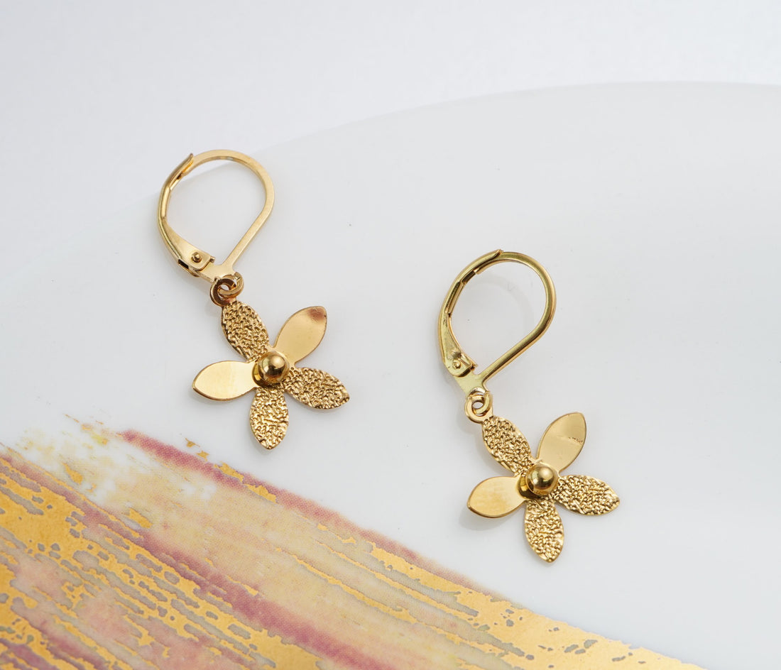 Aretes Florecitas Dorados 99863: Ref