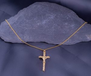 Crucifijo Hombre Dorado Ref: F1065