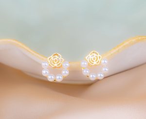 Aretes Rosas Perlas Ref: B049