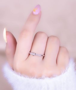 Anillo Corazón infinito Plateado Ref: A045
