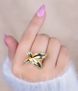 Anillo Dalia Dorado Ref:A1822