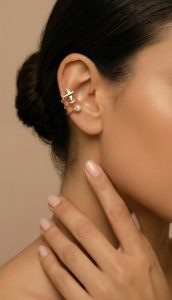 Ear Cuff Avión Dorado Ref: E1006