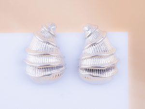 Aretes Concha Plateados Ref: B3142